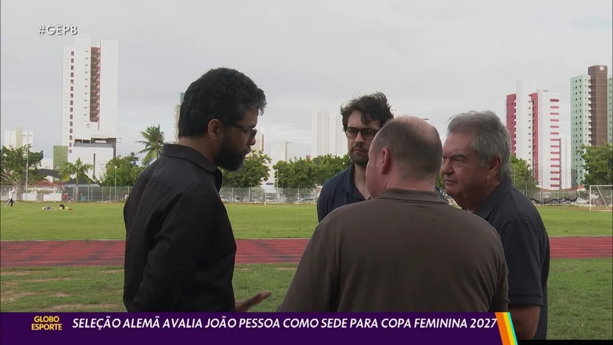 Representante da Federação Alemã de Futebol visita instalações esportivas em João Pessoa.