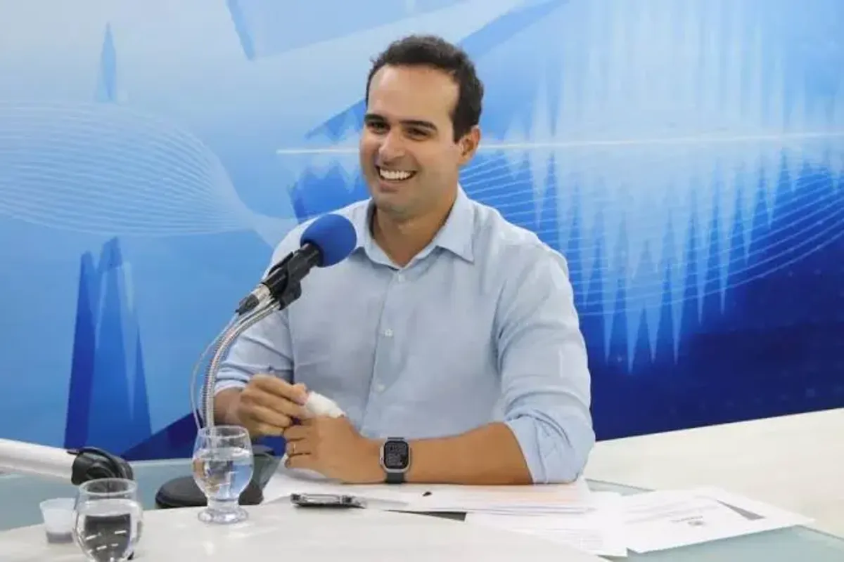 Governador Lucas Ribeiro durante a cerimônia de posse de novos secretários estaduais da Paraíba.