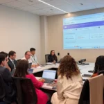 Painel de monitoramento do Programa Eleições 2026 exibindo gráficos e dados de gestão.