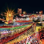 Parque do Povo em Campina Grande com a pirâmide central em destaque.