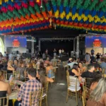 Presidente do Creci-PB declara aberto o período junino durante o Esquenta São João em Campina Grande.