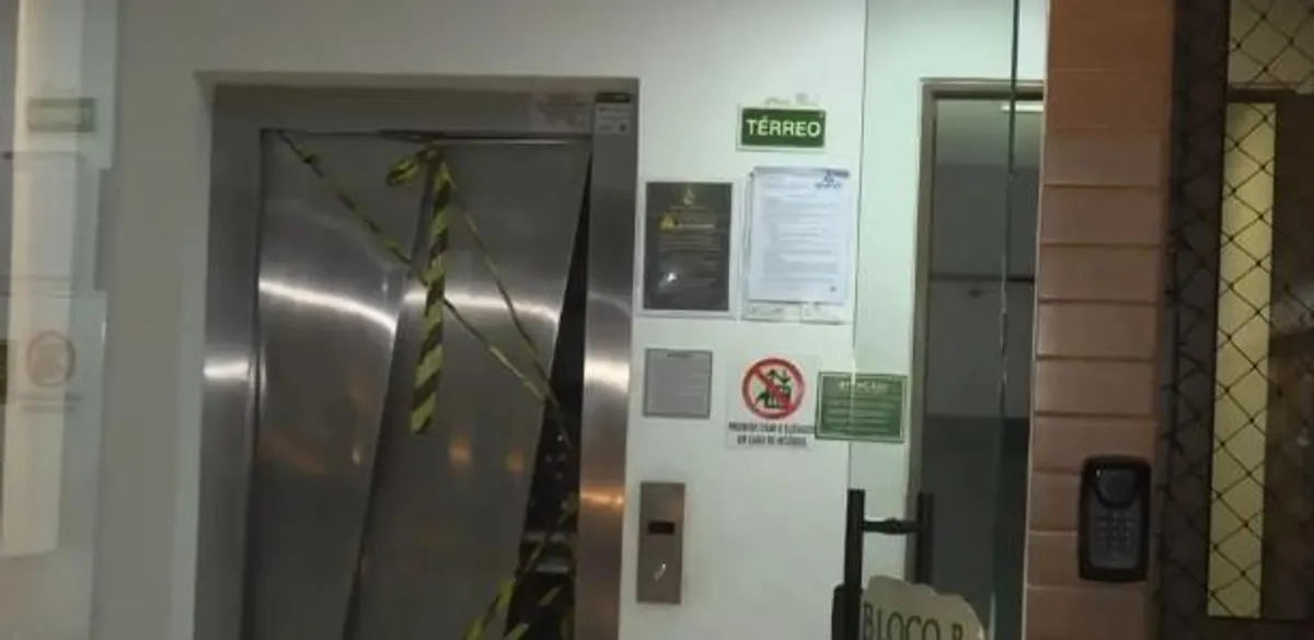 Elevador danificado em condomínio na Paraíba após queda.