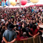 Multidão celebra o São João de Galante 2026 com shows de forró