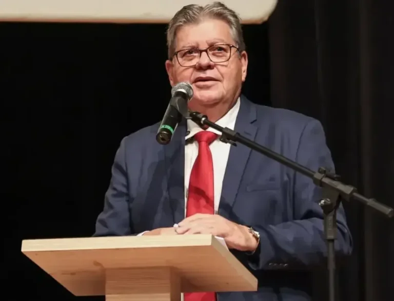 João Azevêdo em destaque em reportagem da Forbes Portugal sobre gestão e protagonismo do Nordeste.