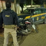 Fiscalização de motociclistas em rodovia federal na Paraíba
