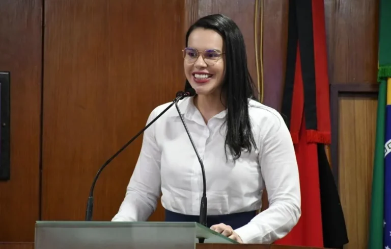 Rafaela Camaraense em evento político do PDT na Paraíba