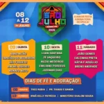 Multidão vibrante em festival de música ao ar livre em Sousa, Paraíba