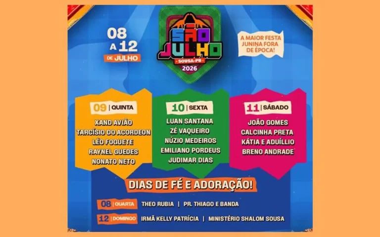 Multidão vibrante em festival de música ao ar livre em Sousa, Paraíba