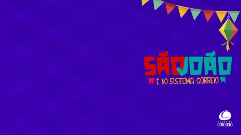 Multidão celebra festa junina na Paraíba com música e dança.