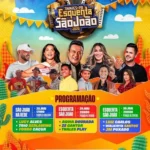 Palco de festival de São João em Tavares, PB, com luzes e público presente.