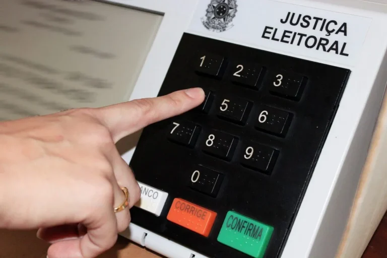 Fachada do prédio do Tribunal Regional Eleitoral da Paraíba (TRE-PB)