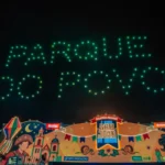 Multidão celebra no Maior São João do Mundo em Campina Grande com transmissão ao vivo.