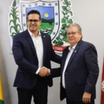 João Azevêdo e Lucas Ribeiro em evento político na Paraíba.