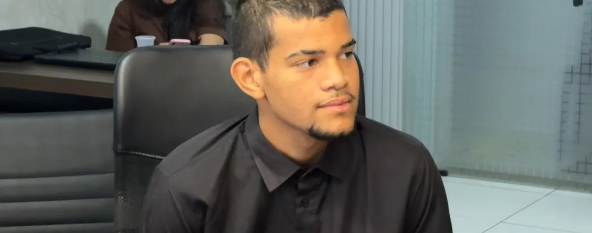 Jovem com lesões na boca após agressão policial em festa junina