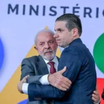 Presidente Lula e deputado Hugo Motta em reunião
