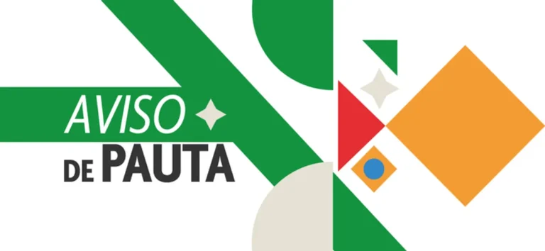 Ministra Janine Mello discursando em evento sobre feminicídio em João Pessoa