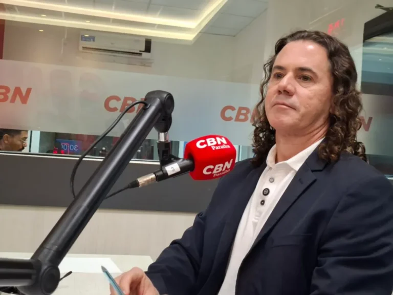 Senador Veneziano Vital do Rêgo em entrevista na rádio CBN Paraíba.