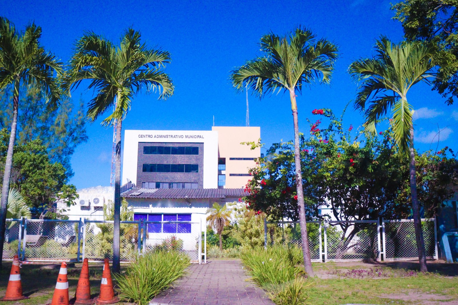 Servidores municipais de João Pessoa celebram o feriado prolongado de São João.