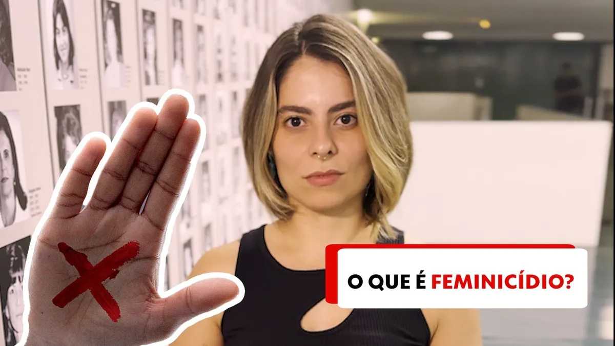 Policiais da Paraíba em frente a delegacia para discutir combate à violência.