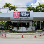 Prédio da Prefeitura de João Pessoa em dia claro