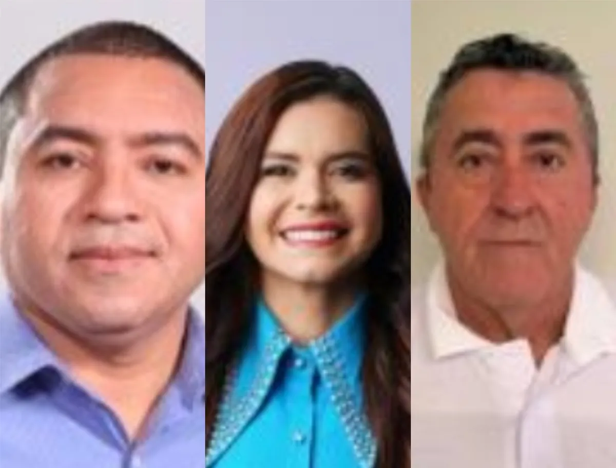 Urna eletrônica e documentos de registro de candidatura em um ambiente de tribunal