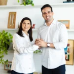 Lucas Ribeiro e Lígia Feliciano em evento de anúncio de candidatura a vice-governadora na Paraíba