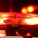 Cena de acidente grave na PB-079 entre moto e caminhonete em Areia, Paraíba.
