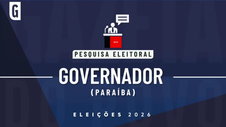 Candidato político discursando em palanque com apoiadores na Paraíba